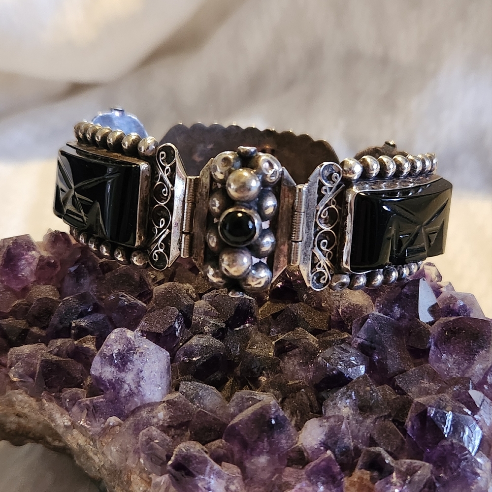 Vintage Sterling Silver 925 Mexico Carved Onyx Bracelet